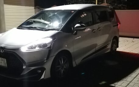 Toyota Sienta II, 2020 год, 1 700 000 рублей, 2 фотография