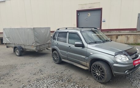 Chevrolet Niva I рестайлинг, 2012 год, 470 000 рублей, 3 фотография