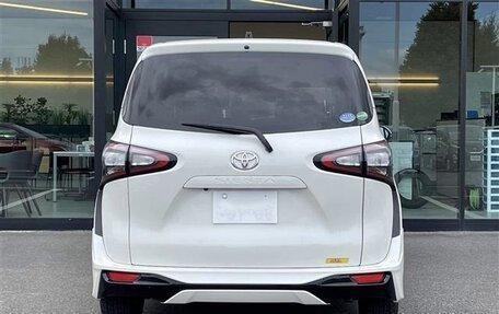 Toyota Sienta II, 2018 год, 975 000 рублей, 5 фотография
