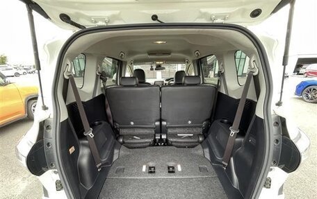 Toyota Sienta II, 2018 год, 975 000 рублей, 10 фотография