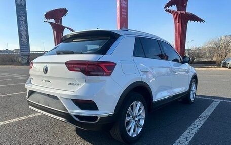 Volkswagen T-Roc I, 2021 год, 1 400 000 рублей, 5 фотография