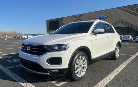 Volkswagen T-Roc I, 2021 год, 1 400 000 рублей, 1 фотография