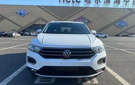 Volkswagen T-Roc I, 2021 год, 1 400 000 рублей, 2 фотография