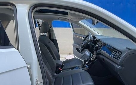 Volkswagen T-Roc I, 2021 год, 1 400 000 рублей, 10 фотография