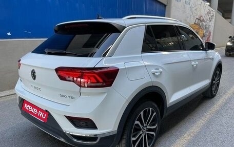 Volkswagen T-Roc I, 2021 год, 1 400 000 рублей, 4 фотография