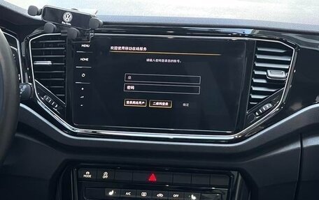 Volkswagen T-Roc I, 2021 год, 1 400 000 рублей, 14 фотография