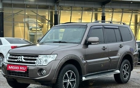 Mitsubishi Pajero IV, 2012 год, 1 995 000 рублей, 3 фотография