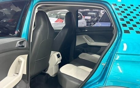 Volkswagen T-Cross I, 2022 год, 1 673 280 рублей, 9 фотография