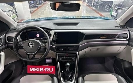 Volkswagen T-Cross I, 2022 год, 1 673 280 рублей, 7 фотография