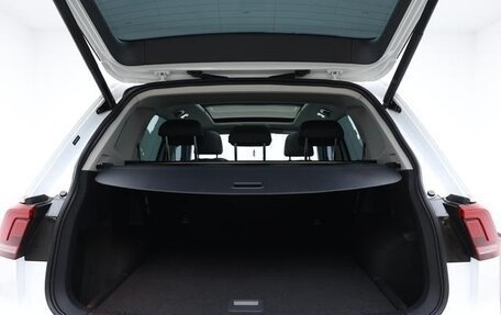 Volkswagen Tiguan II, 2022 год, 1 980 100 рублей, 15 фотография