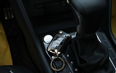 Volkswagen Tiguan II, 2022 год, 1 980 100 рублей, 18 фотография