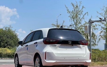 Honda Fit, 2021 год, 1 000 000 рублей, 6 фотография