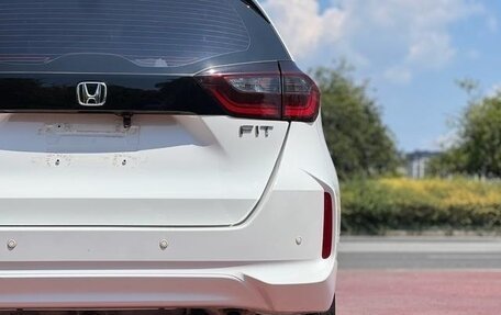 Honda Fit, 2021 год, 1 000 000 рублей, 7 фотография