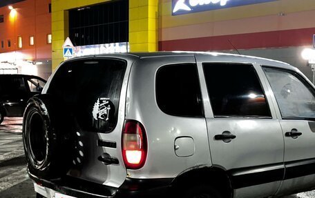 Chevrolet Niva I рестайлинг, 2004 год, 240 000 рублей, 3 фотография