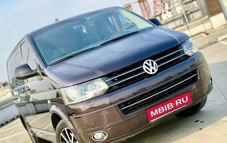 Volkswagen Multivan T5, 2012 год, 2 699 900 рублей, 3 фотография