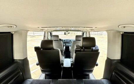 Volkswagen Multivan T5, 2012 год, 2 699 900 рублей, 37 фотография