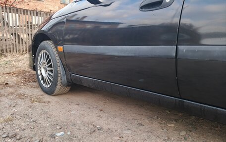 Toyota Avensis III рестайлинг, 2002 год, 480 000 рублей, 11 фотография