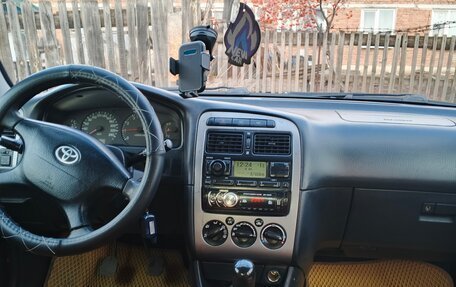 Toyota Avensis III рестайлинг, 2002 год, 480 000 рублей, 16 фотография