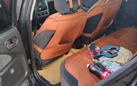 Toyota Avensis III рестайлинг, 2002 год, 480 000 рублей, 13 фотография