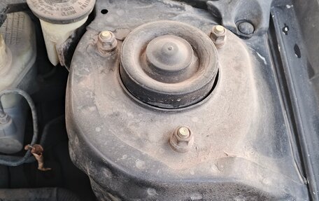 Toyota Avensis III рестайлинг, 2002 год, 480 000 рублей, 20 фотография