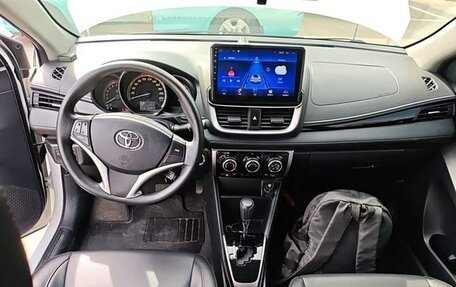 Toyota Yaris XP150 рестайлинг, 2022 год, 1 010 007 рублей, 8 фотография