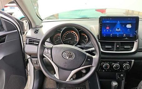 Toyota Yaris XP150 рестайлинг, 2022 год, 1 010 007 рублей, 14 фотография