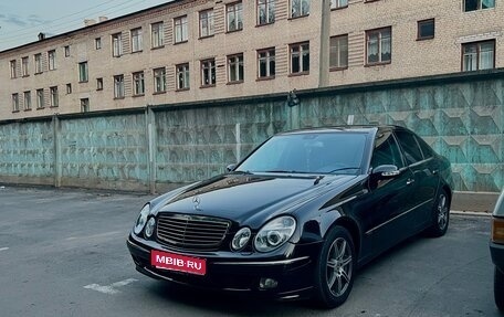 Mercedes-Benz E-Класс, 2003 год, 800 000 рублей, 1 фотография