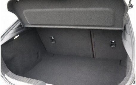 Mazda 3, 2021 год, 1 300 000 рублей, 19 фотография