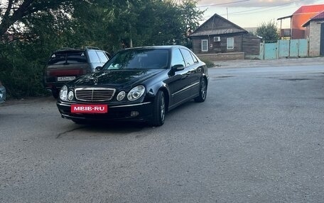 Mercedes-Benz E-Класс, 2003 год, 800 000 рублей, 3 фотография