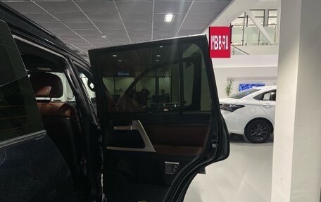 Toyota Land Cruiser 200, 2020 год, 8 400 000 рублей, 11 фотография