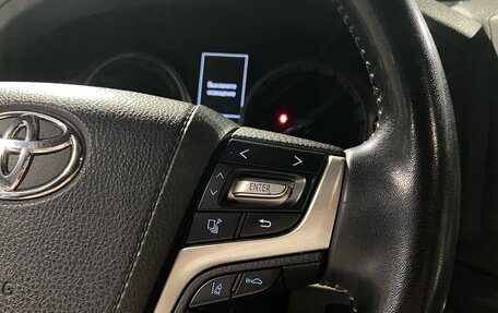 Toyota Land Cruiser 200, 2020 год, 8 400 000 рублей, 23 фотография