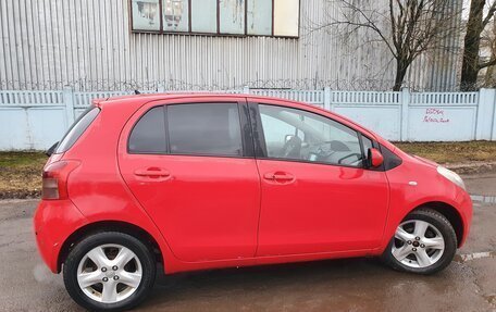 Toyota Yaris III рестайлинг, 2008 год, 450 000 рублей, 4 фотография