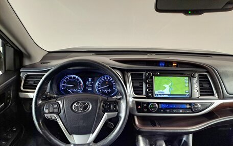 Toyota Highlander III, 2014 год, 2 599 000 рублей, 9 фотография