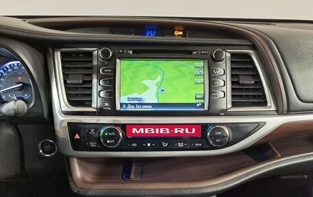 Toyota Highlander III, 2014 год, 2 599 000 рублей, 11 фотография