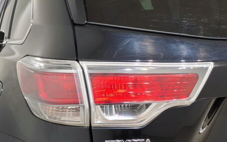 Toyota Highlander III, 2014 год, 2 599 000 рублей, 24 фотография