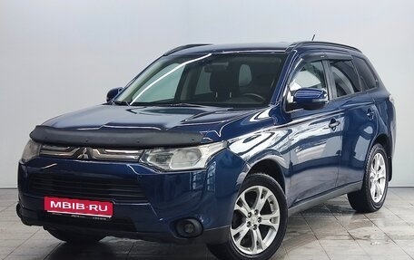 Mitsubishi Outlander III рестайлинг 3, 2013 год, 1 480 000 рублей, 1 фотография