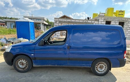 Peugeot Partner II рестайлинг 2, 2011 год, 390 000 рублей, 3 фотография