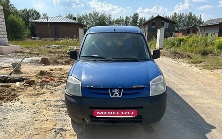 Peugeot Partner II рестайлинг 2, 2011 год, 390 000 рублей, 4 фотография