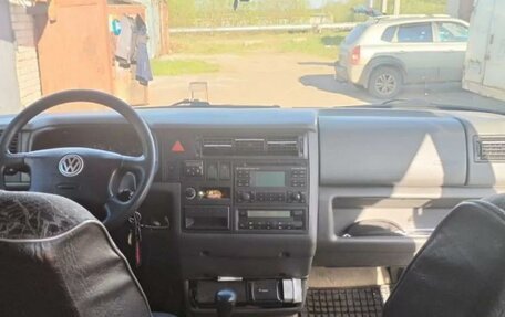 Volkswagen Caravelle T4, 1999 год, 1 150 000 рублей, 4 фотография