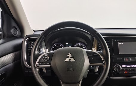 Mitsubishi Outlander III рестайлинг 3, 2013 год, 1 480 000 рублей, 10 фотография