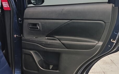 Mitsubishi Outlander III рестайлинг 3, 2013 год, 1 480 000 рублей, 21 фотография