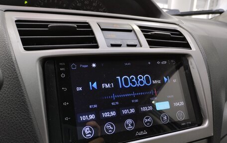 Toyota Yaris III рестайлинг, 2009 год, 750 000 рублей, 10 фотография