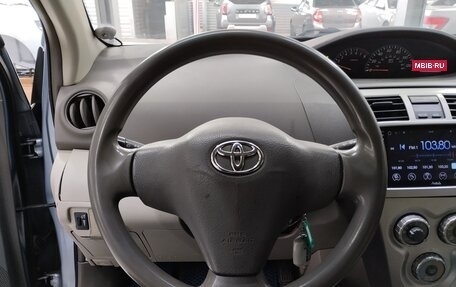 Toyota Yaris III рестайлинг, 2009 год, 750 000 рублей, 9 фотография