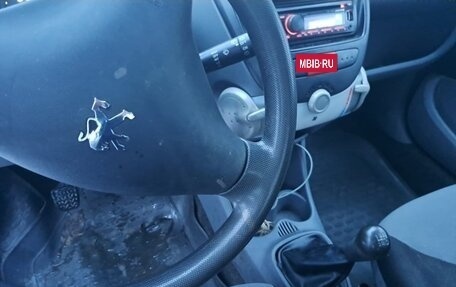 Peugeot 107 I рестайлинг, 2007 год, 165 000 рублей, 13 фотография