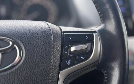 Toyota Land Cruiser Prado 150 рестайлинг 2, 2018 год, 5 350 000 рублей, 5 фотография