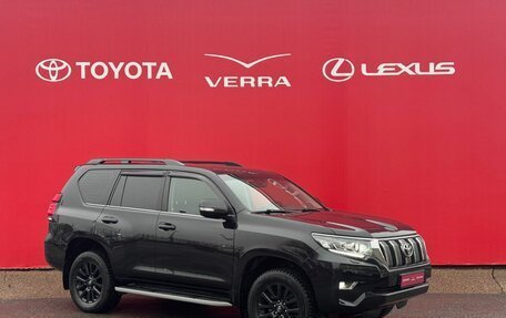 Toyota Land Cruiser Prado 150 рестайлинг 2, 2018 год, 5 350 000 рублей, 2 фотография