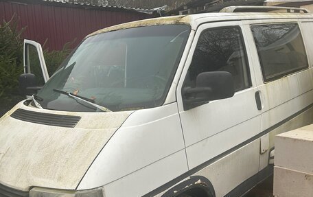 Volkswagen Transporter T4, 2000 год, 700 000 рублей, 1 фотография