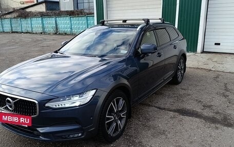 Volvo V90 Cross Country I рестайлинг, 2017 год, 2 600 000 рублей, 2 фотография