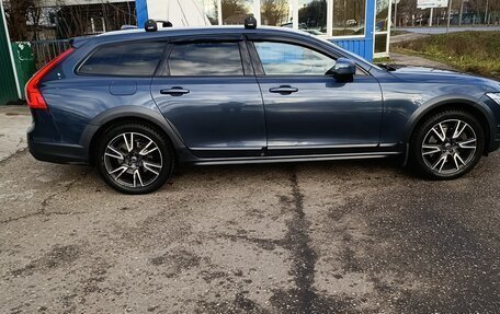 Volvo V90 Cross Country I рестайлинг, 2017 год, 2 600 000 рублей, 4 фотография