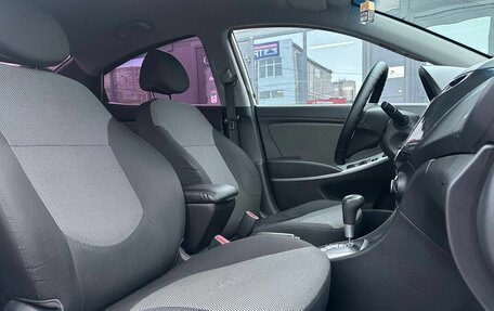 Hyundai Solaris II рестайлинг, 2012 год, 900 000 рублей, 20 фотография